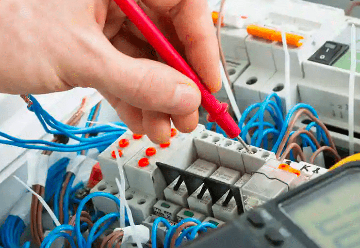 5 Great Tips to Help You Hire a Professional Electrician for Your Home